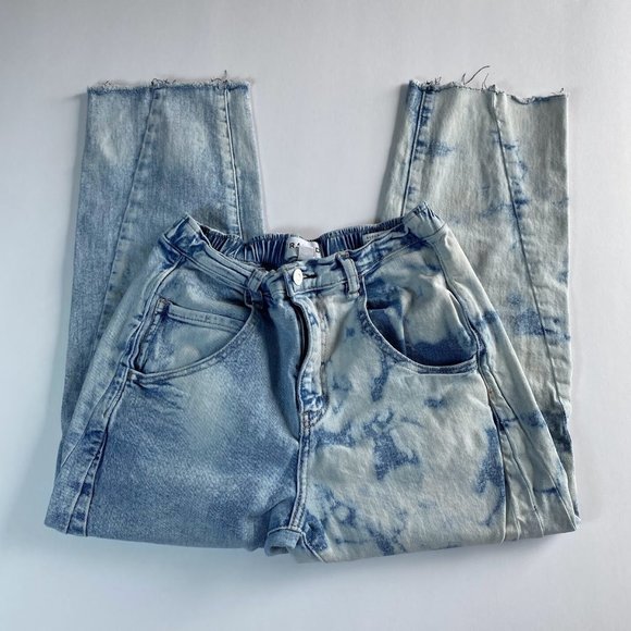 Frayed, acid wash Super High Crop Barrel jeans, size 2/26 - Picture 3 of 10